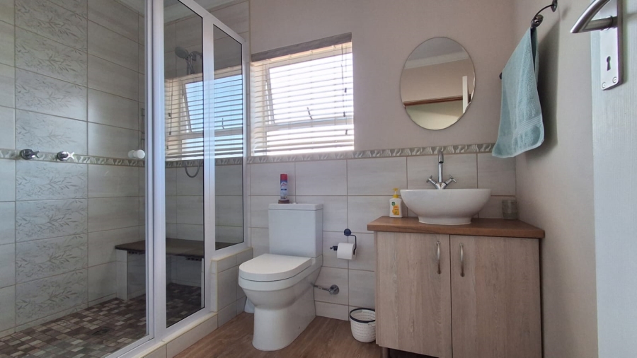 3 Bedroom Property for Sale in Stilbaai Wes Western Cape